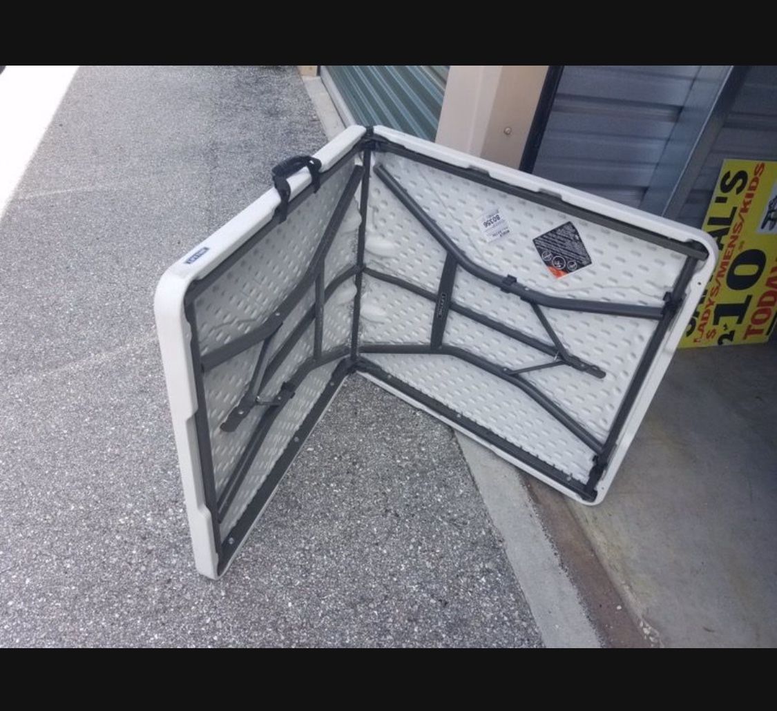 6ft folding table