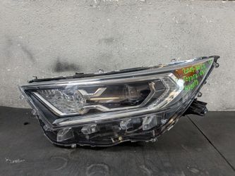 2019-2020-2021-2022 TOYOTA RAV4 HYBRID LEFT HEADLIGHT OEM USED #10906