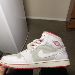 Jordan 1 (Hare)