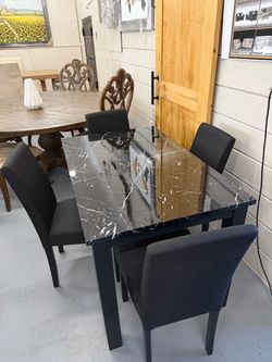 Luxury Dining Table and Chair Set