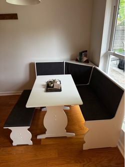 Breakfast nook table with bench
