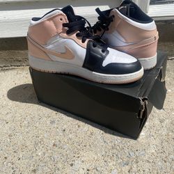 Air Jordan 1 Mid (GS)