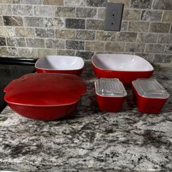 Vintage Red Pyrex Set – Excellent Condition – With Lids
