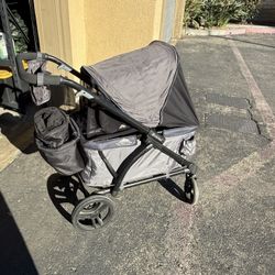 Baby Trend  Wagon