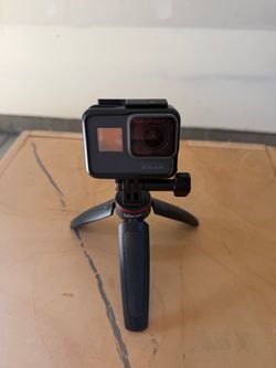 GoPro HERO5 Black Action Camera + Ulanzi Tripod Grip