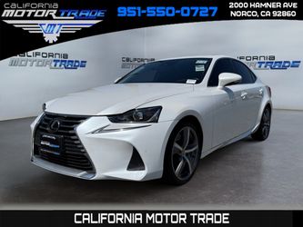 2017 Lexus IS Turbo