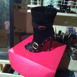 3" heel open toe black buckle boot