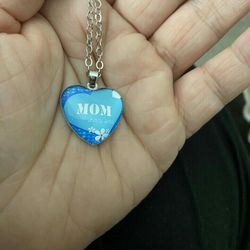 Love you Mom heart Pendant necklace 