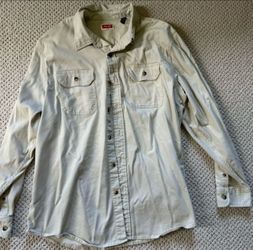 Men’s XL Button Up Long sleeve Wrangler Shirt