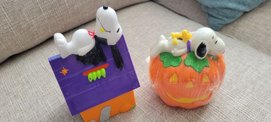 Snoopy Whitman's Candy Halloween Decorations