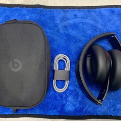 Apple Beats By Dre Studio Pro Headphones Over The Ear Headband Music Audio Bluetooth Podcast Vlog Wireless Ear-pad Noise Cancellation Travel 