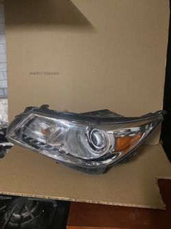2010-2012 Buick Lacrosse Xenon Driver Side Headlight