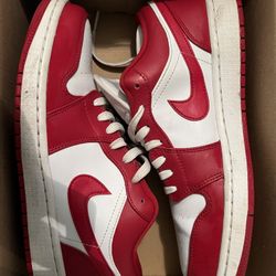 Air Jordan 1 Low “Gym Red” 