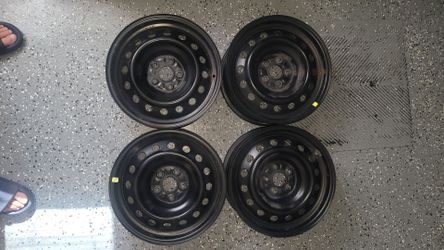 Set of 4 Black Steel Wheels