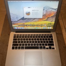 2015/16 Macbook Air 13 1.6ghz i5 8GB 128GB Storage