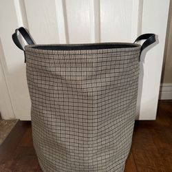 Laundry Bin **LIKE NEW**
