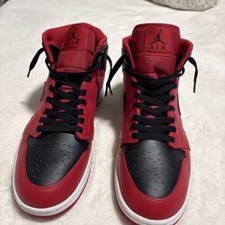 Jordan 1s black and red