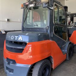 2020 Toyota DIESEL Forklift 8FDU40 9000 LB 
