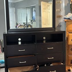 Dresser -FREE