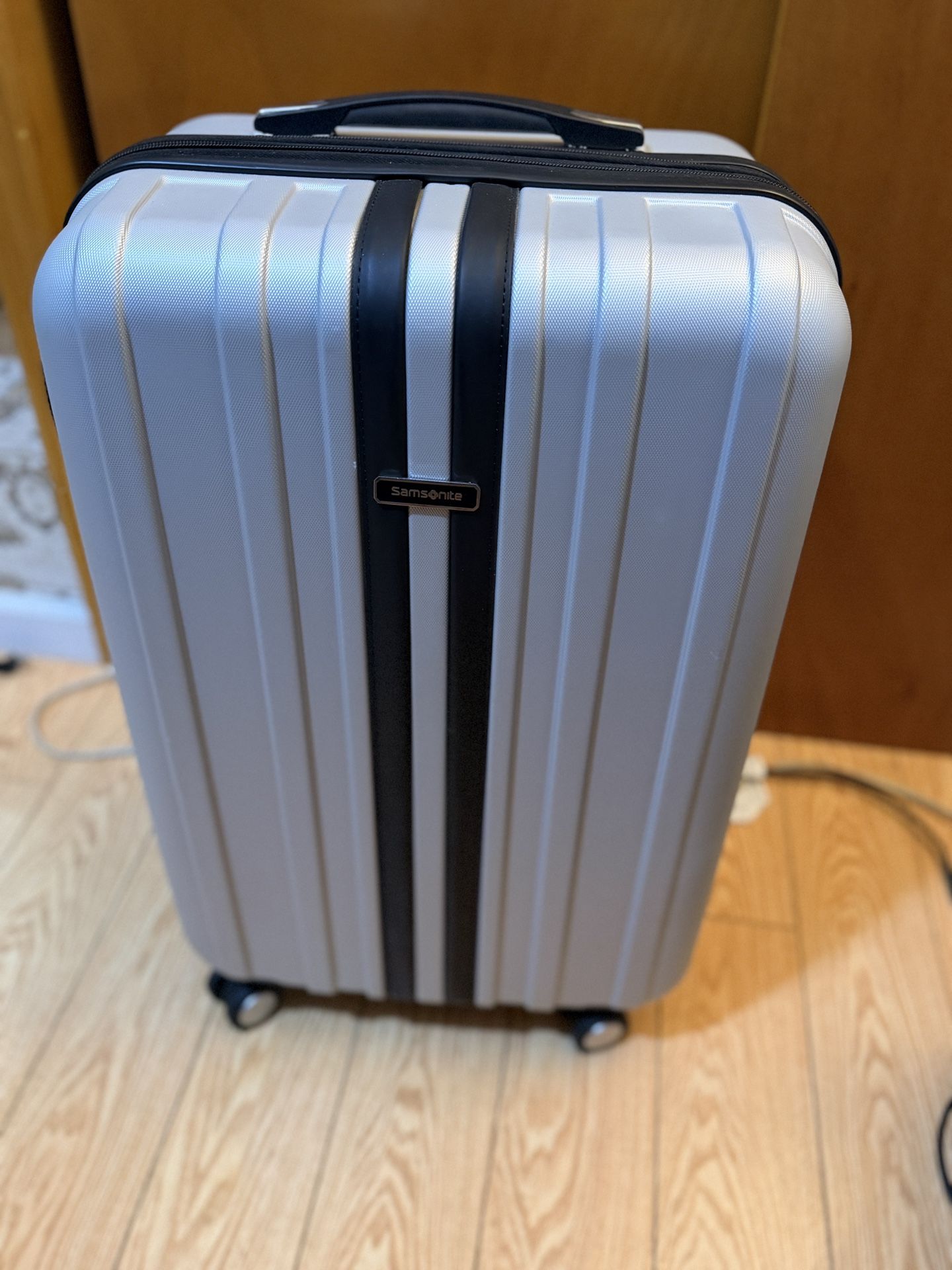 Samsonite 26” Luggage Suitcase