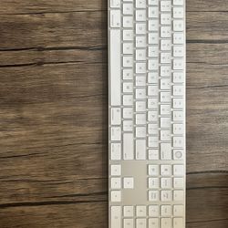 Apple Keyboard