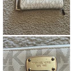 Mk Michael kors walllet