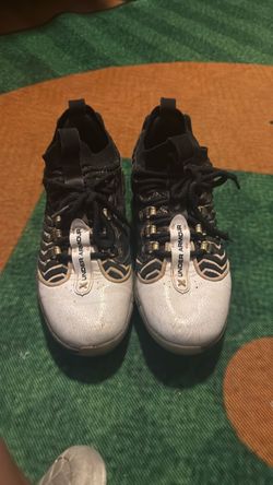Baseball cleats size 8.5 men