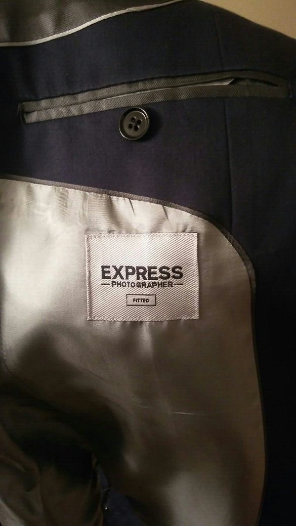 EXPRESS photographer fitted Navy suit