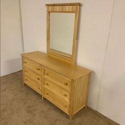 Dresser and Mirror  *Free Delivery*