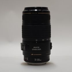 Canon EF Tele Zoom 70-300mm F/4-5.6 IS USM Auto Lens