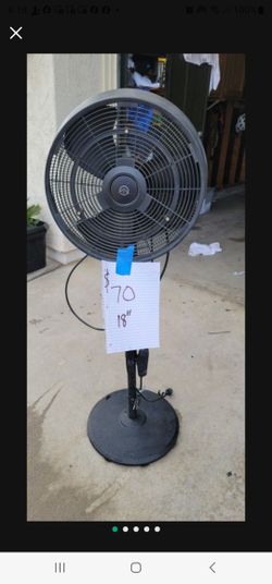 20" Industrial Fan With Built In Misters 