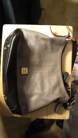 Dooney& bourke shoulder bag