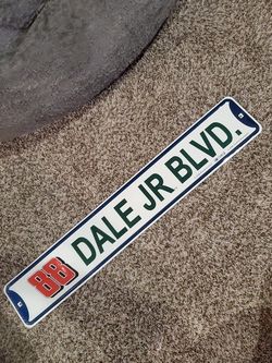 Dale Earnhardt Jr Sign!