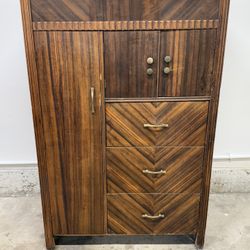    Dresser cabinet – antique 