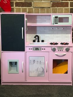 pink toddler kitchen