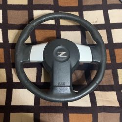 Nissan 350 z steering wheel