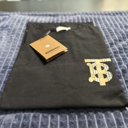 Black Burberry T Shirt Size Large Short Sleeve BT Logo