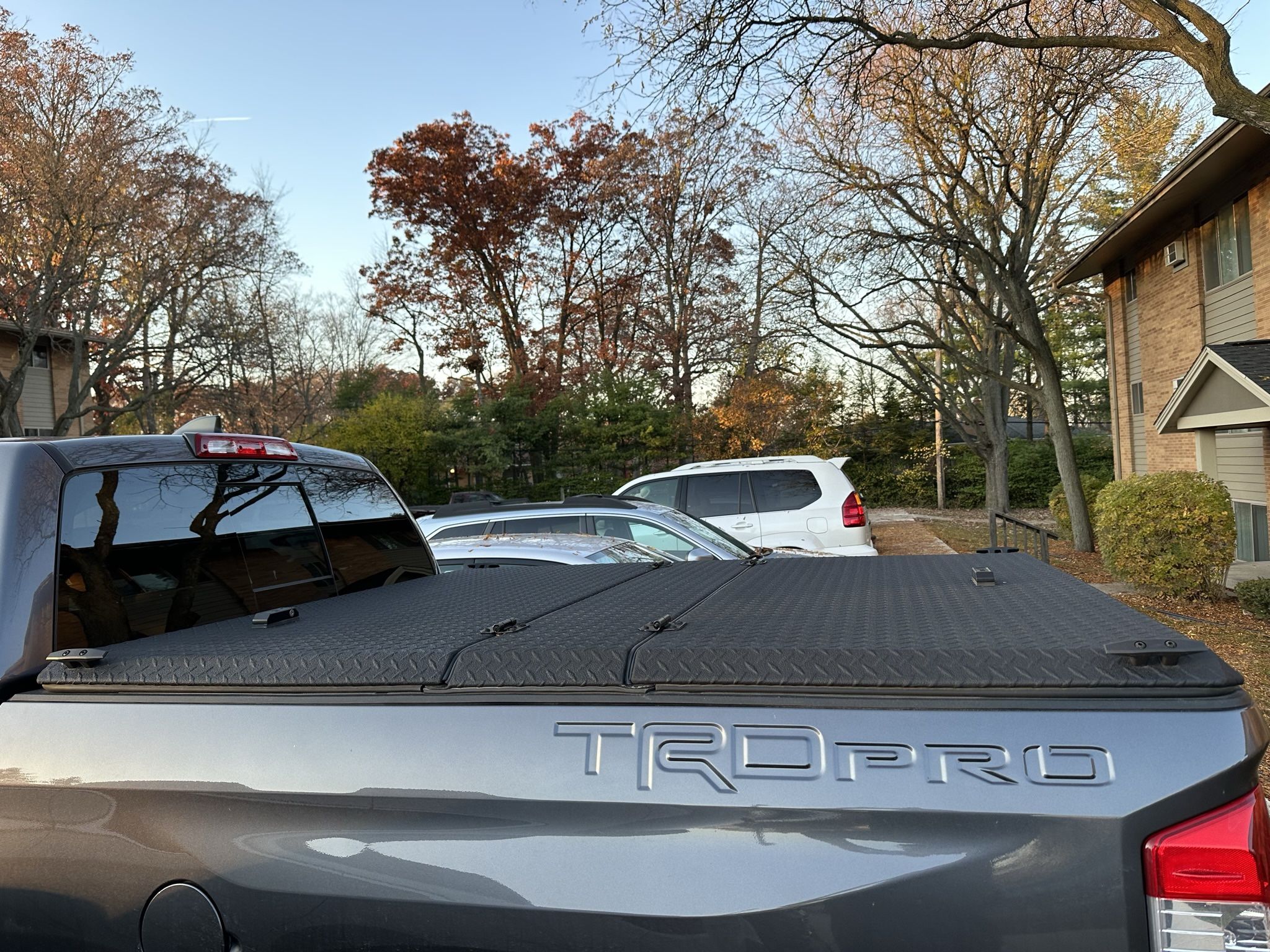 Diamondback SE Tonneau Cover (2014-2022 Toyota Tundra 6.5' Bed)