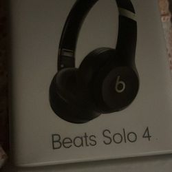 Beats Solo 4