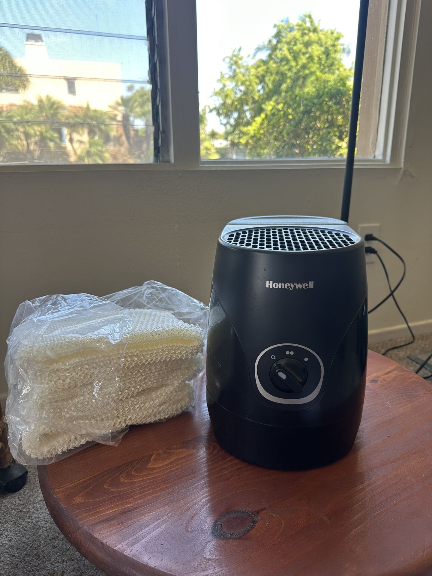 Air Purifier / Humidifier - Small