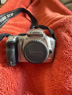 Canon EOS 300D 6.3 megapixel Camera