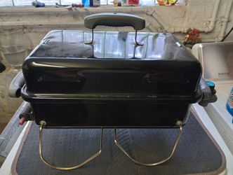 Weber Go Anywhere Pre Owned Portable Propane Grill