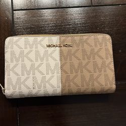 Michael Kors 2 Tone Wallet