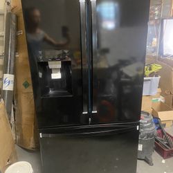 NEW Kenmore French Door Refrigerator (scratch and dent)