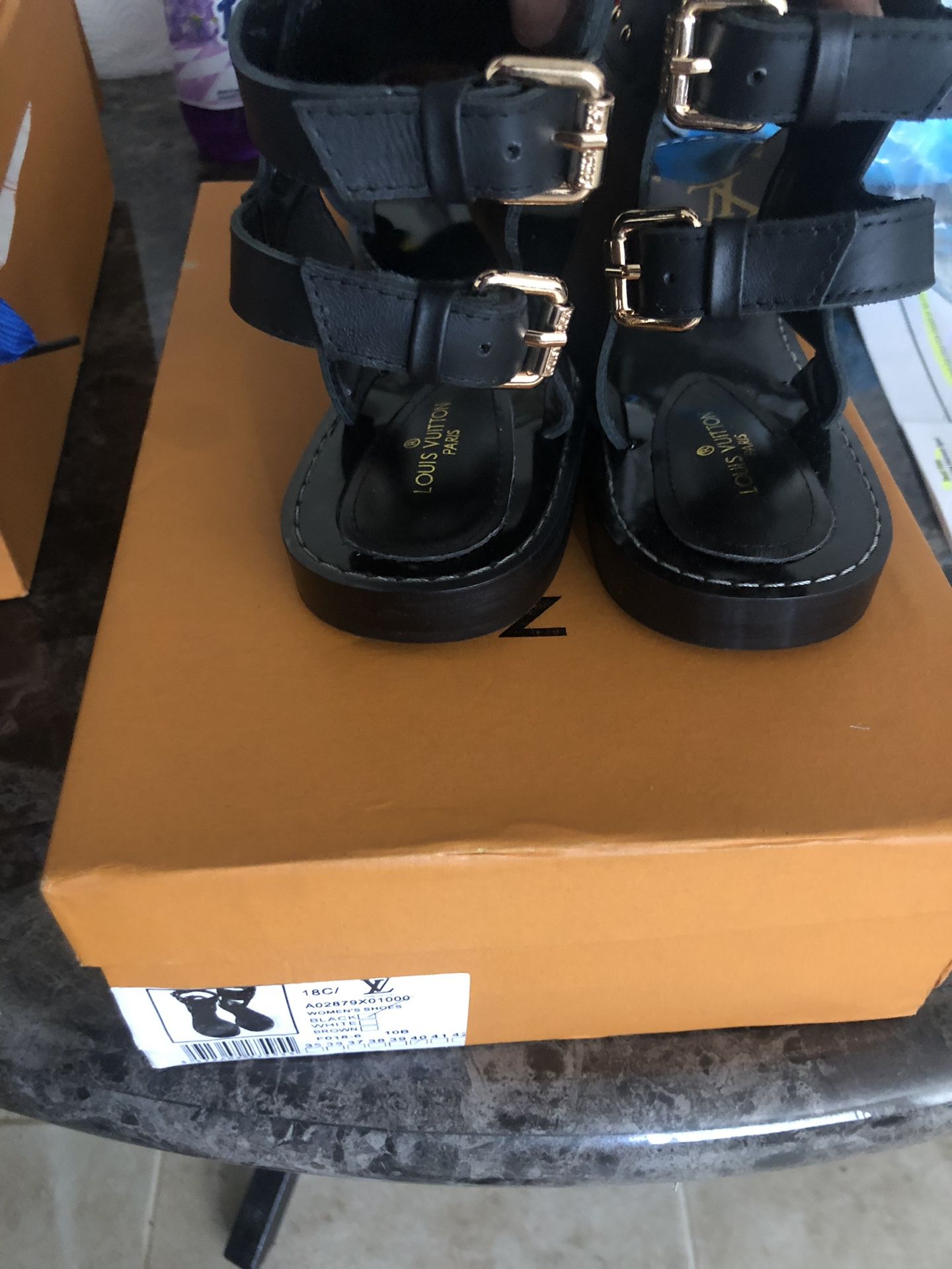 Louis Vuitton nomad sandal size 8 for Sale in Brooklyn, NY - OfferUp
