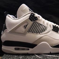 Jordan 4 Military Black 