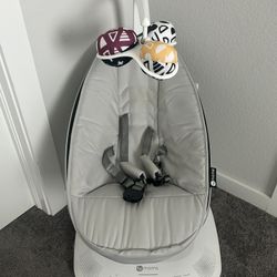 4Moms Mamaroo Baby Swing 