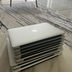 9 MacBooks 💻 