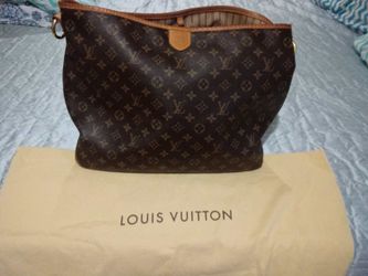 No Negotiation! Brand New!louis vuitton Passy monogram bag with chain  shoulder strap for Sale in Irvine, CA - OfferUp