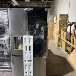 33”  Brand New Lg Instaview Knock Stainless Steel Refrigerator